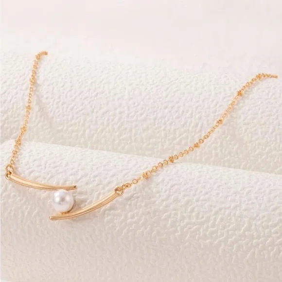 Pearl Faux Pendant necklace Gold plated - Picture 2 of 4